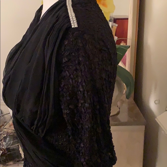 Beautiful designer blouse size Small - Picture 3 of 10